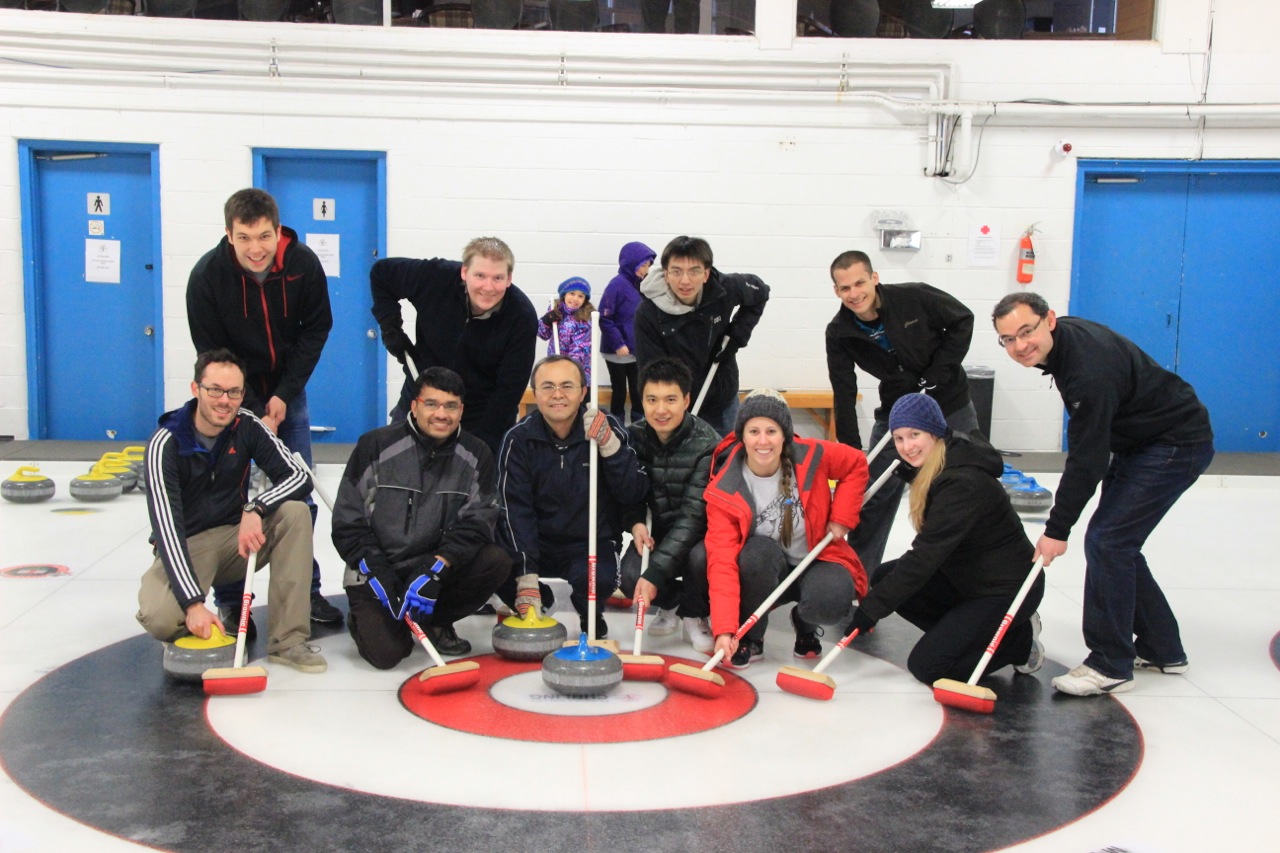 <i>Curling</i><i>Party</i>